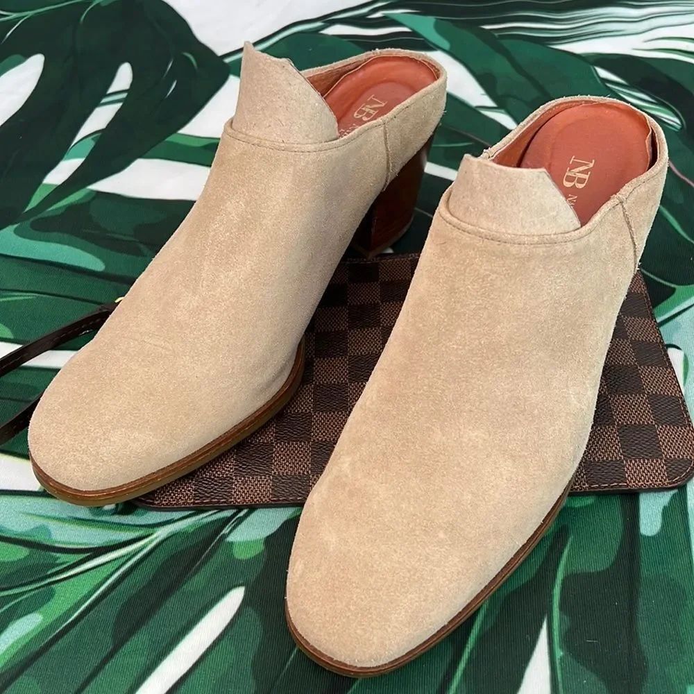 * NB Nataliablanco made in spade, beige suede slide booties